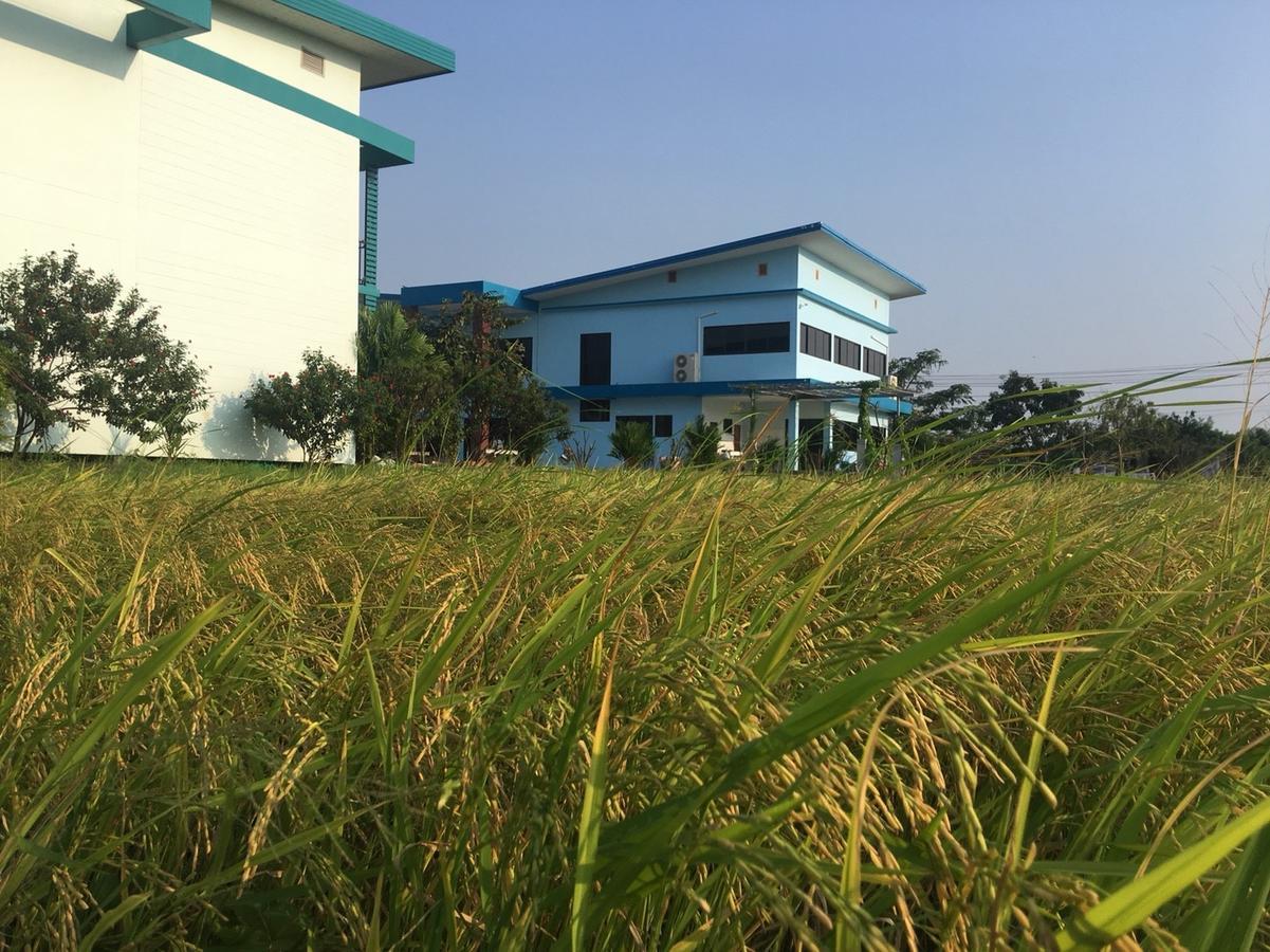 湄南度假村 佛统 外观 照片